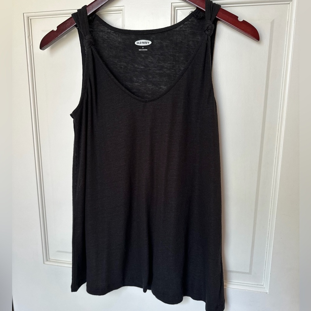 Old Navy Women’s Black Knot Tank Top